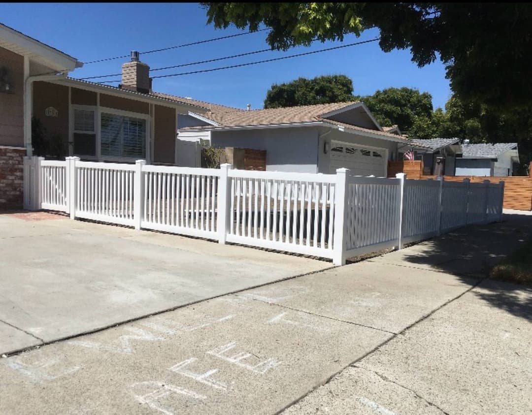 white picket fence for a front yard